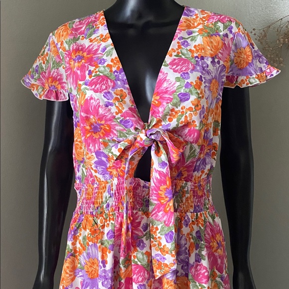 PRETTYGARDEN Floral Multicolored V-Neck Peep Hole Dress - Picture 4 of 12